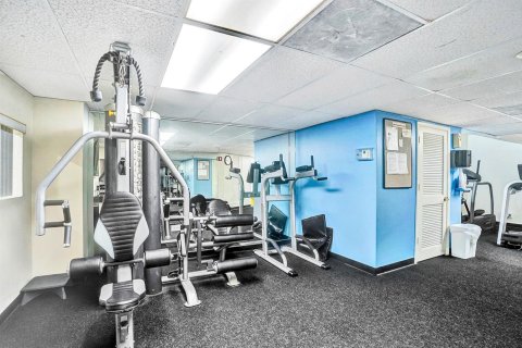 Снять в аренду кондоминиум в Форт-Лодердейл, Флорида 3 комнаты, 110.55м2, № 2176782 - фото 26