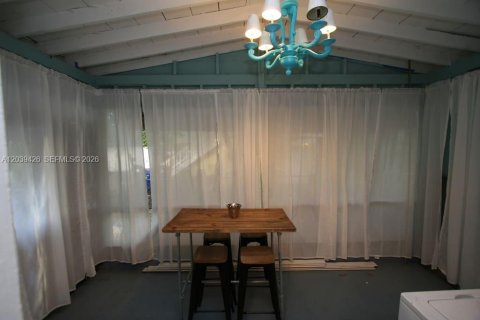 Casa en venta en Fort Lauderdale, Florida, 2 dormitorios, 62.43 m2 № 2168299 - foto 15