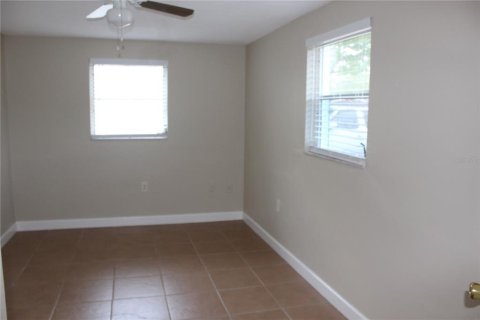Immobilier commercial à vendre à New Port Richey, Floride: 2 chambres, 120.22 m2 № 1910631 - photo 6