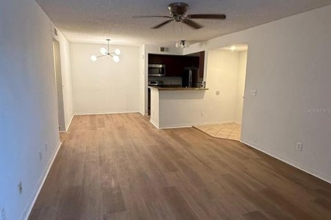 Condo in Orlando, Florida, 1 bedroom  № 1626645 - photo 7