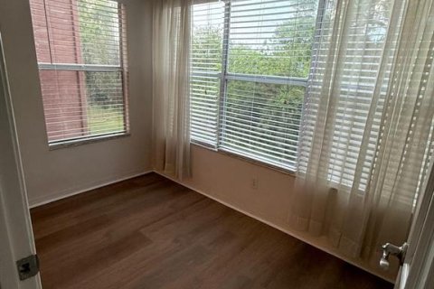 Condo in Orlando, Florida, 1 bedroom  № 1626645 - photo 11