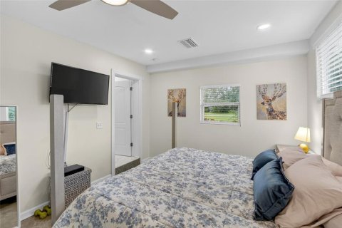 House in Temple Terrace, Florida 3 bedrooms, 106.74 sq.m. № 1854639 - photo 20