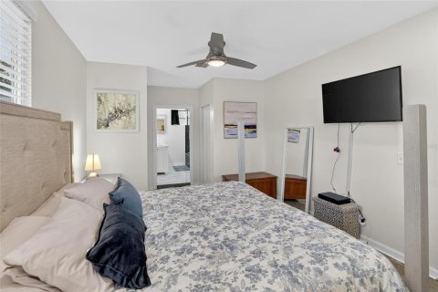 House in Temple Terrace, Florida 3 bedrooms, 106.74 sq.m. № 1854639 - photo 16