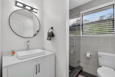 House in Temple Terrace, Florida 3 bedrooms, 106.74 sq.m. № 1854639 - photo 24