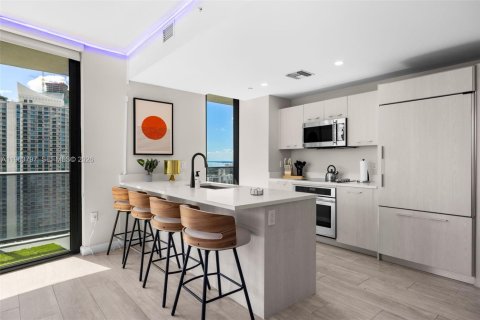 Condominio en alquiler en Miami, Florida, 2 dormitorios, 104.14 m2 № 2025480 - foto 11