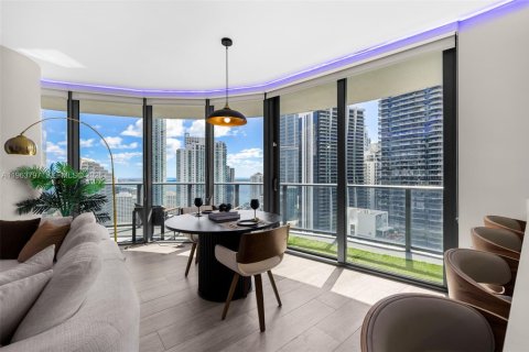 Condominio en alquiler en Miami, Florida, 2 dormitorios, 104.14 m2 № 2025480 - foto 13