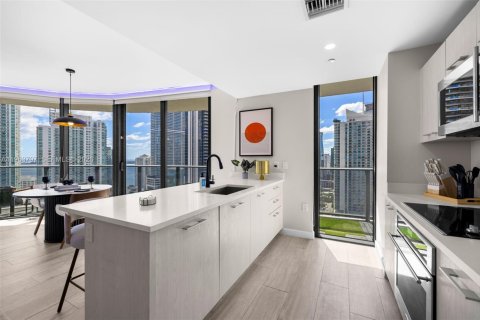 Condominio en alquiler en Miami, Florida, 2 dormitorios, 104.14 m2 № 2025480 - foto 8