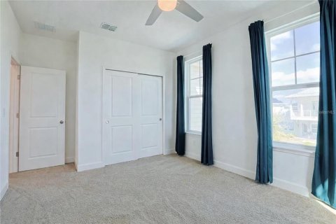 Villa ou maison à louer à Orlando, Floride: 4 chambres, 270.25 m2 № 2106461 - photo 13