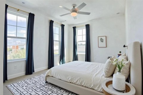 Villa ou maison à louer à Orlando, Floride: 4 chambres, 270.25 m2 № 2106461 - photo 11