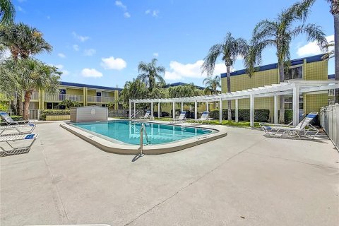 Condo in Tampa, Florida, 1 bedroom  № 1916754 - photo 28