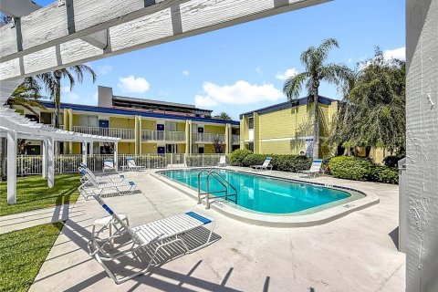 Condo in Tampa, Florida, 1 bedroom  № 1916754 - photo 26