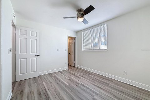 Condo in Tampa, Florida, 1 bedroom  № 1916754 - photo 22