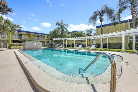 Condo in Tampa, Florida, 1 bedroom  № 1916754 - photo 29