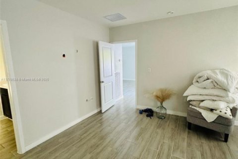 House in Homestead, Florida 4 bedrooms № 1698876 - photo 12