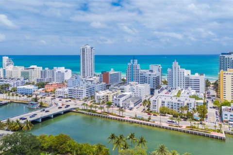 Condominio en venta en Miami Beach, Florida, 37.25 m2 № 1785798 - foto 22