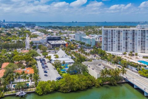 Condominio en venta en Miami Beach, Florida, 37.25 m2 № 1785798 - foto 25