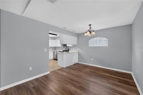 Villa ou maison à vendre à San Antonio, Floride: 2 chambres, 128.21 m2 № 2408928 - photo 9