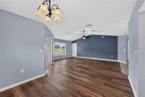 Villa ou maison à vendre à San Antonio, Floride: 2 chambres, 128.21 m2 № 2408928 - photo 12