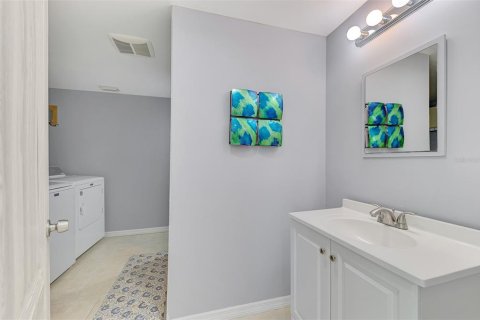 Villa ou maison à vendre à Sarasota, Floride: 2 chambres, 113.15 m2 № 2400962 - photo 28