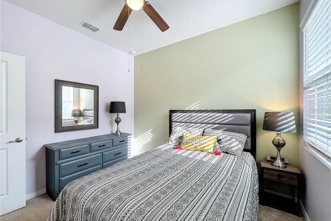 House in Wildwood, Florida 3 bedrooms, 139.73 sq.m. № 1911937 - photo 25