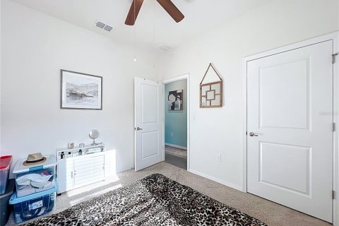 House in Wildwood, Florida 3 bedrooms, 139.73 sq.m. № 1911937 - photo 20