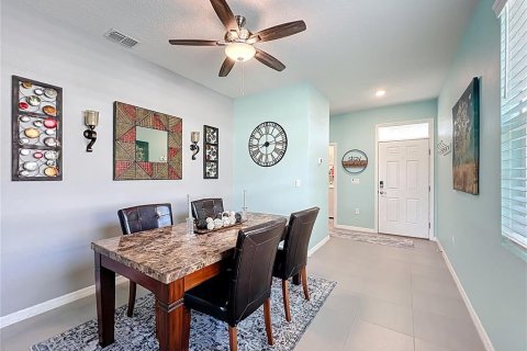 House in Wildwood, Florida 3 bedrooms, 139.73 sq.m. № 1911937 - photo 9