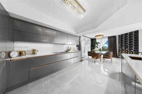 Condominio en venta en Aventura, Florida, 2 dormitorios, 226.03 m2 № 2186387 - foto 6