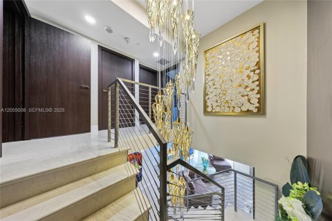 Condominio en venta en Aventura, Florida, 2 dormitorios, 226.03 m2 № 2186387 - foto 9