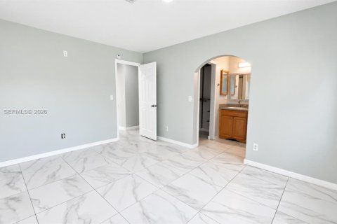 Casa en venta en Lauderhill, Florida, 3 dormitorios, 111.2 m2 № 2365205 - foto 12
