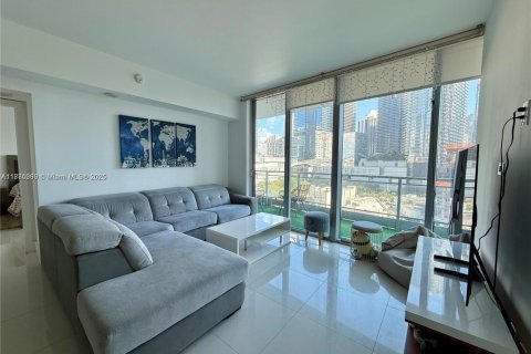 Condo in Miami, Florida, 2 bedrooms  № 1978540 - photo 3