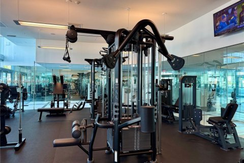 Condo in Miami, Florida, 2 bedrooms  № 1978540 - photo 16