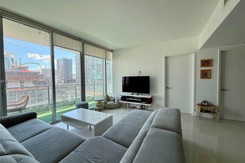 Condo in Miami, Florida, 2 bedrooms  № 1978540 - photo 4