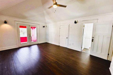 Villa ou maison à louer à Orlando, Floride: 1 chambre, 104.24 m2 № 2425805 - photo 3