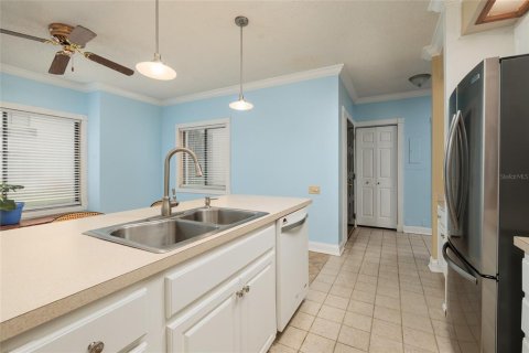Condo in Safety Harbor, Florida, 3 bedrooms  № 2196281 - photo 9
