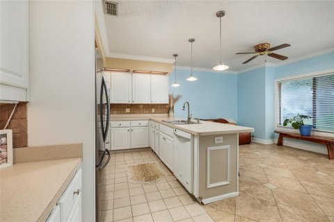 Condo in Safety Harbor, Florida, 3 bedrooms  № 2196281 - photo 10
