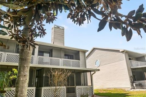 Townhouse in Winter Haven, Florida 2 bedrooms, 130.71 sq.m. № 2091886 - photo 27