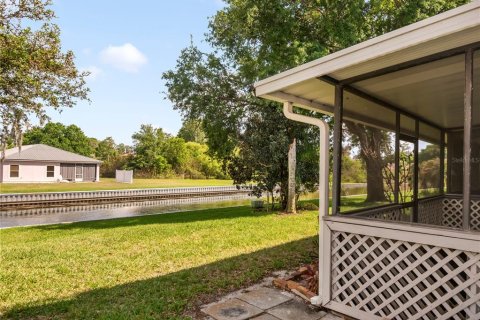 Townhouse in Winter Haven, Florida 2 bedrooms, 130.71 sq.m. № 2091886 - photo 28