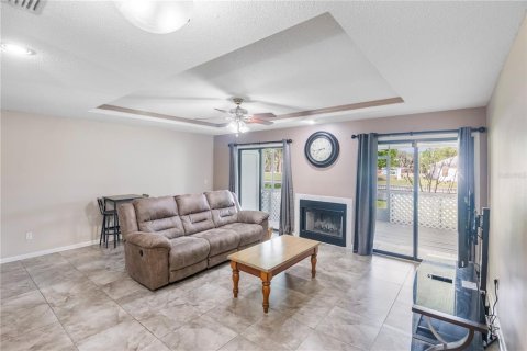 Townhouse in Winter Haven, Florida 2 bedrooms, 130.71 sq.m. № 2091886 - photo 14