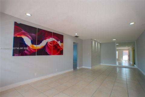 Condominio en venta en Miami, Florida, 3 dormitorios, 88.44 m2 № 2076577 - foto 5
