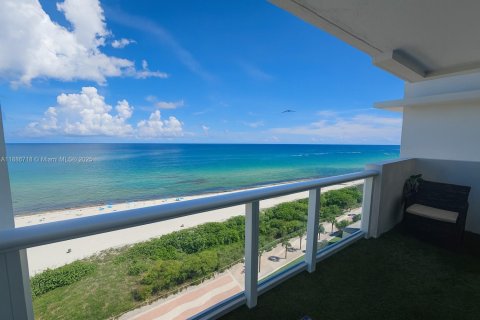 Copropriété à vendre à Miami Beach, Floride: 2 chambres, 86.4 m2 № 2014690 - photo 13