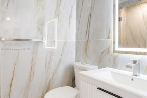 Copropriété à vendre à Miami Beach, Floride: 2 chambres, 86.4 m2 № 2014690 - photo 23