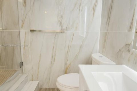 Copropriété à vendre à Miami Beach, Floride: 2 chambres, 86.4 m2 № 2014690 - photo 24