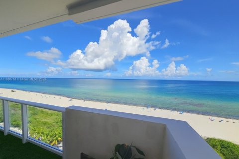 Copropriété à vendre à Miami Beach, Floride: 2 chambres, 86.4 m2 № 2014690 - photo 12