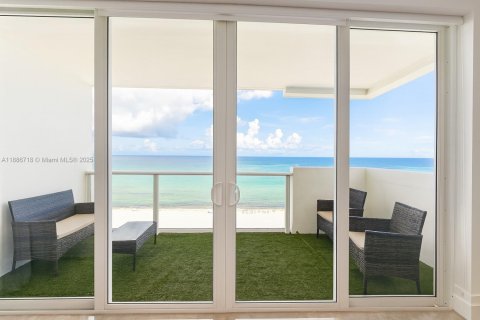 Copropriété à vendre à Miami Beach, Floride: 2 chambres, 86.4 m2 № 2014690 - photo 10