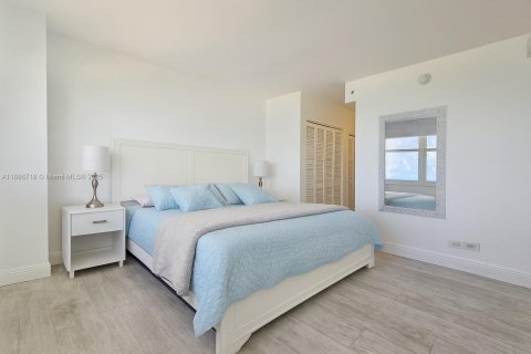 Copropriété à vendre à Miami Beach, Floride: 2 chambres, 86.4 m2 № 2014690 - photo 15