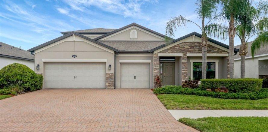Casa en Lutz, Florida 5 dormitorios, 293.11 m2 № 1815732