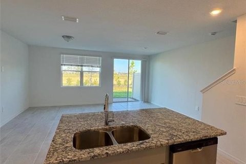 Adosado en alquiler en Clermont, Florida, 3 dormitorios, 137.96 m2 № 1917256 - foto 6