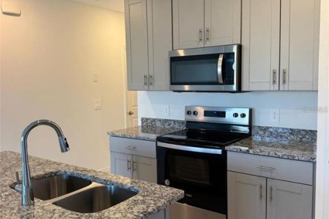 Adosado en alquiler en Clermont, Florida, 3 dormitorios, 137.96 m2 № 1917256 - foto 5