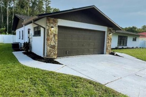 Casa en venta en Lutz, Florida, 4 dormitorios, 230.21 m2 № 1855975 - foto 2