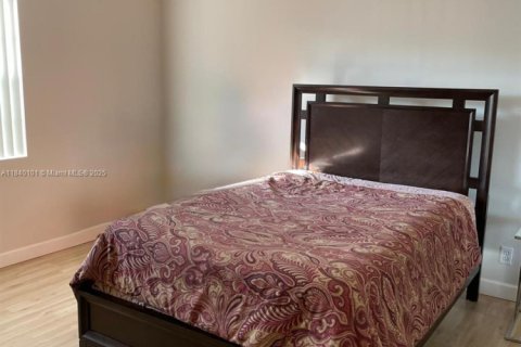 Купить таунхаус в Хайалиа, Флорида 3 спальни, 146.97м2, № 1828824 - фото 24
